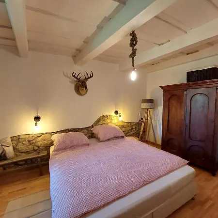 Marika Nyaralo Ferienhaus *
