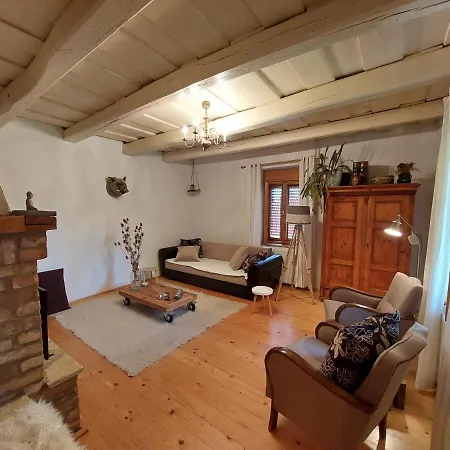 Marika Nyaralo Holiday home Vaszoly
